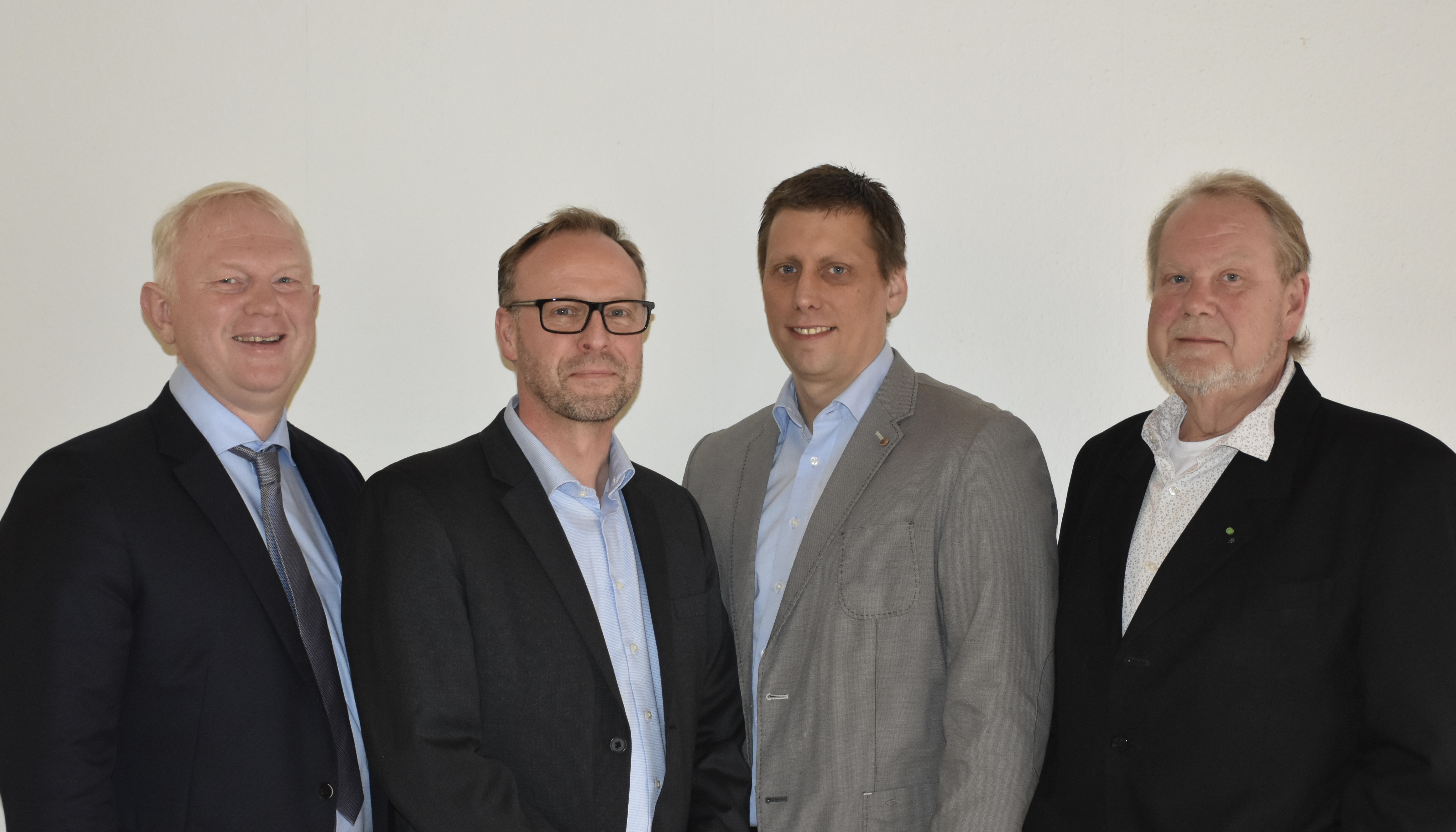 Peter Garnjost, Heinz Blome, Tobias Schöttler, sowie Andreas Mickel (FDP)